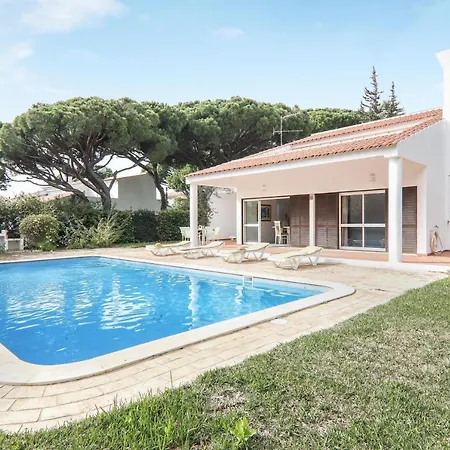 Villa Pool *